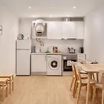 Ajuda Charm With Garden Appartamento *