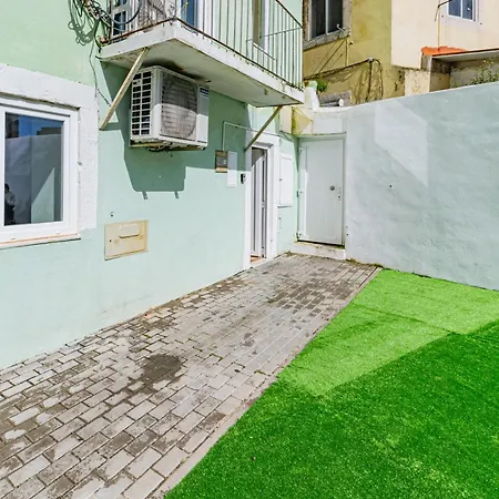 Ajuda Charm With Garden Apartment Lisbon