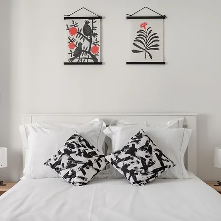 Ajuda Charm With Garden Апартаменты *